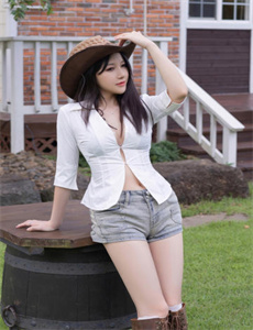 奔走柜外