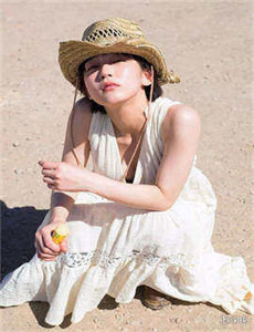 巨胸美乳中文